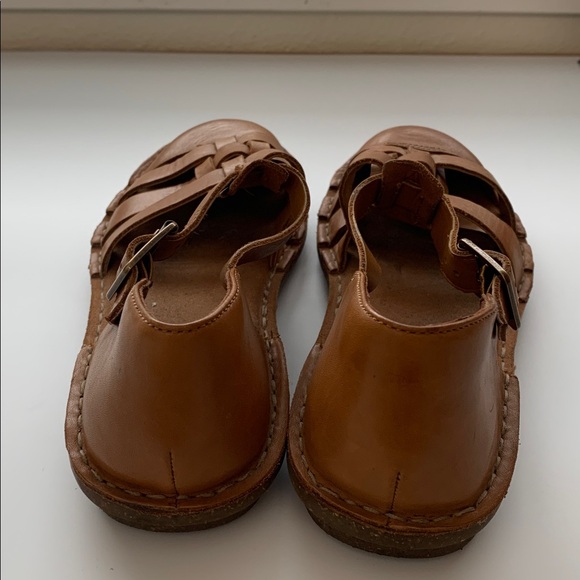 Clarks Collections Leather Sandals - Women’s US Size 7.5 – Classic & Comfortable - Picture 3 of 12